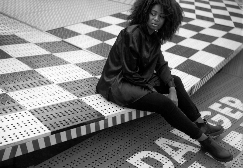 Lisa-Marie auf dem Cannstatter Wasen, analog fotografiert von Jens Franke mit der Leica M3, April 2015